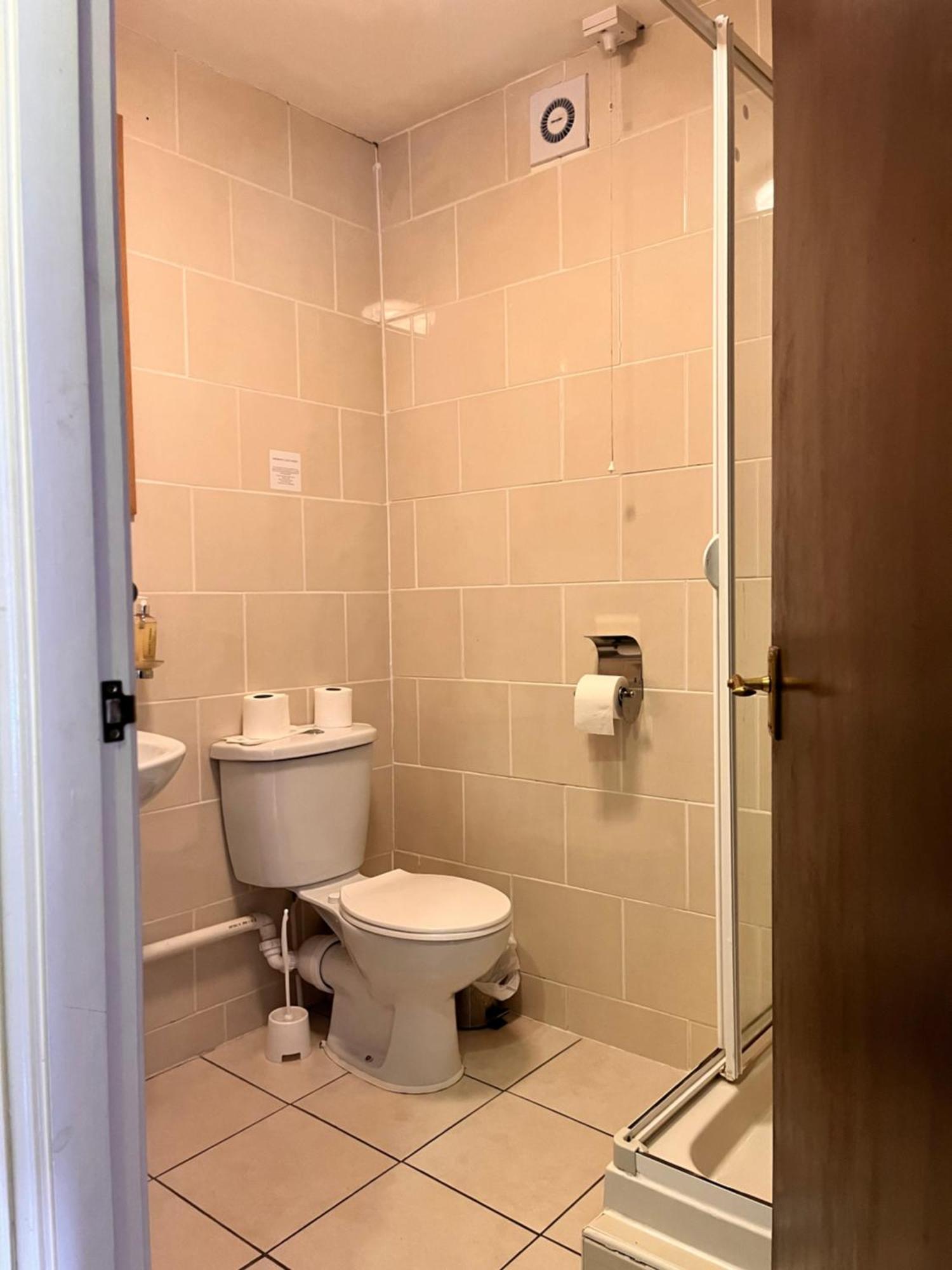 Beech Mount Grove Suites Liverpool Bagian luar foto